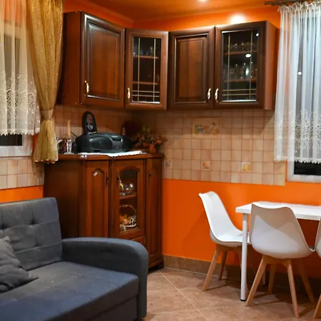 Domek Przy Twierdzy Klodzkiej Клодзко