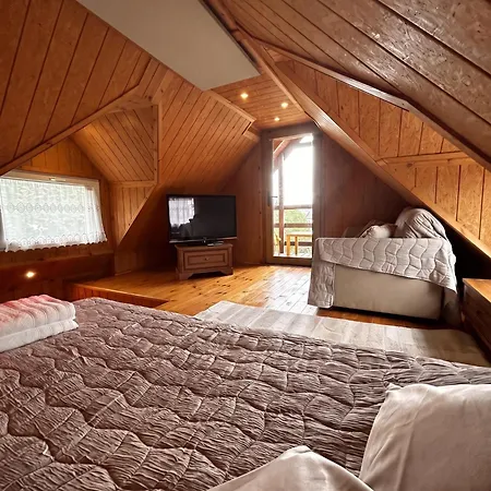 Domek Przy Twierdzy Klodzkiej Apartmán *